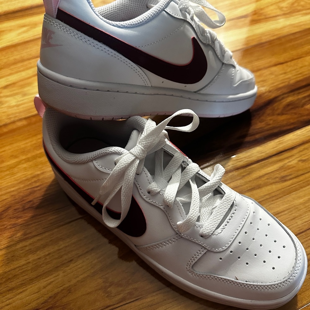 Nike White and Burgundy Sneakers